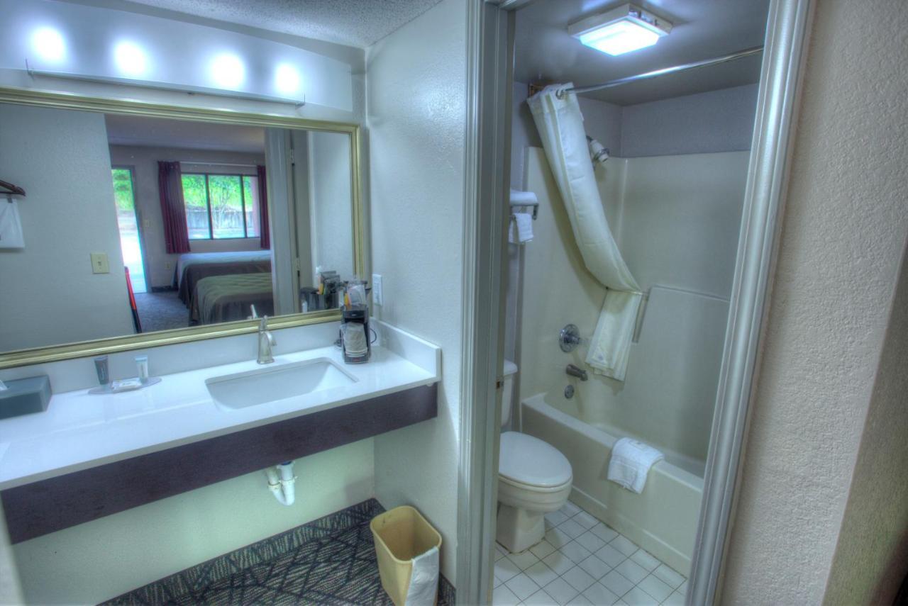 Econolodge In Helen Ga הלן מראה חיצוני תמונה